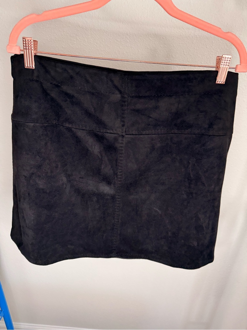 Max Studio Black Suede-Look Mini Skirt